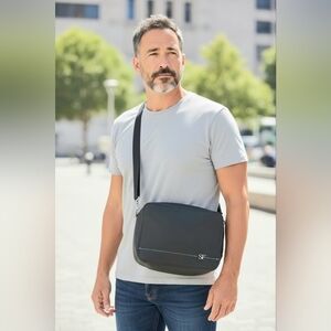 Superlative Fashion Men's Black Bag